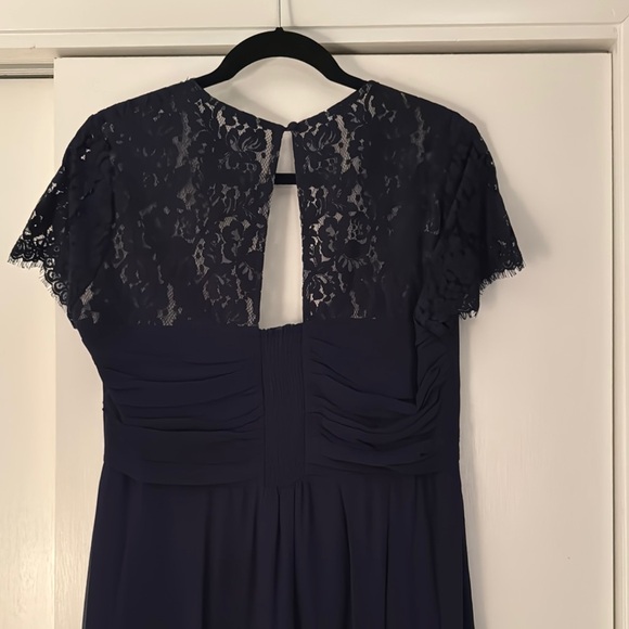 Elegant Navy Lace Dress - Picture 2 of 5